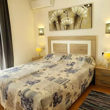 Apartment Comfortable In With Shared Pool - 54 Sqm