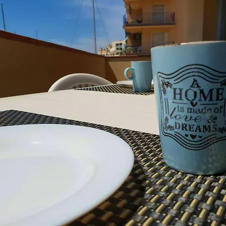 Apartment Comfortable In With Shared Pool - 54 Sqm Roses