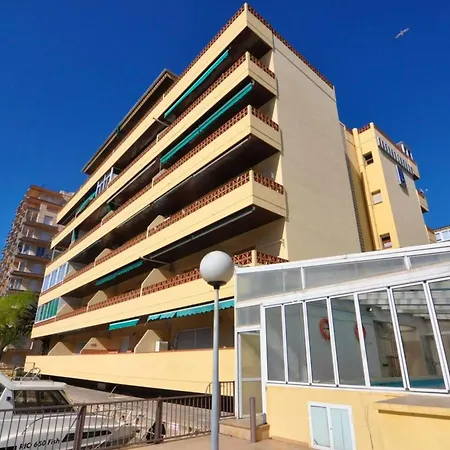 דירה Comfortable In With Shared Pool - 54 Sqm רוזס